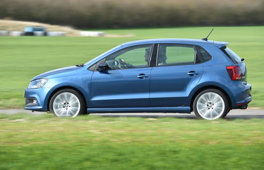  Volkswagen Polo BlueGT 5-Door 2014 года  (UK) (фото 6 из 20)